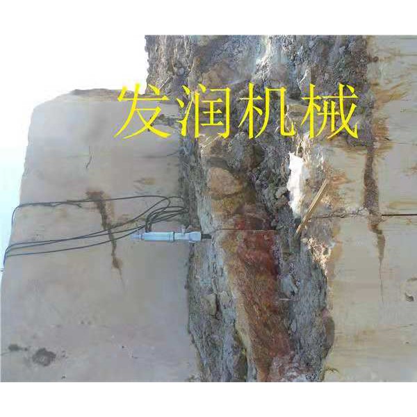 破石设备劈裂机