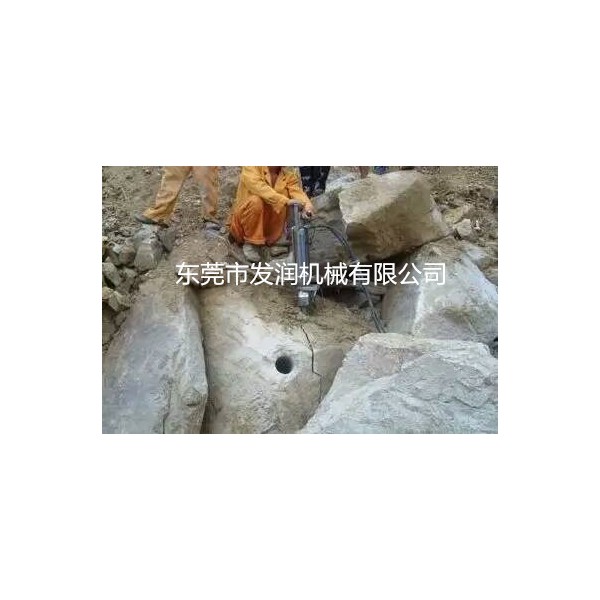 替代破碎锤开采矿山劈裂机
